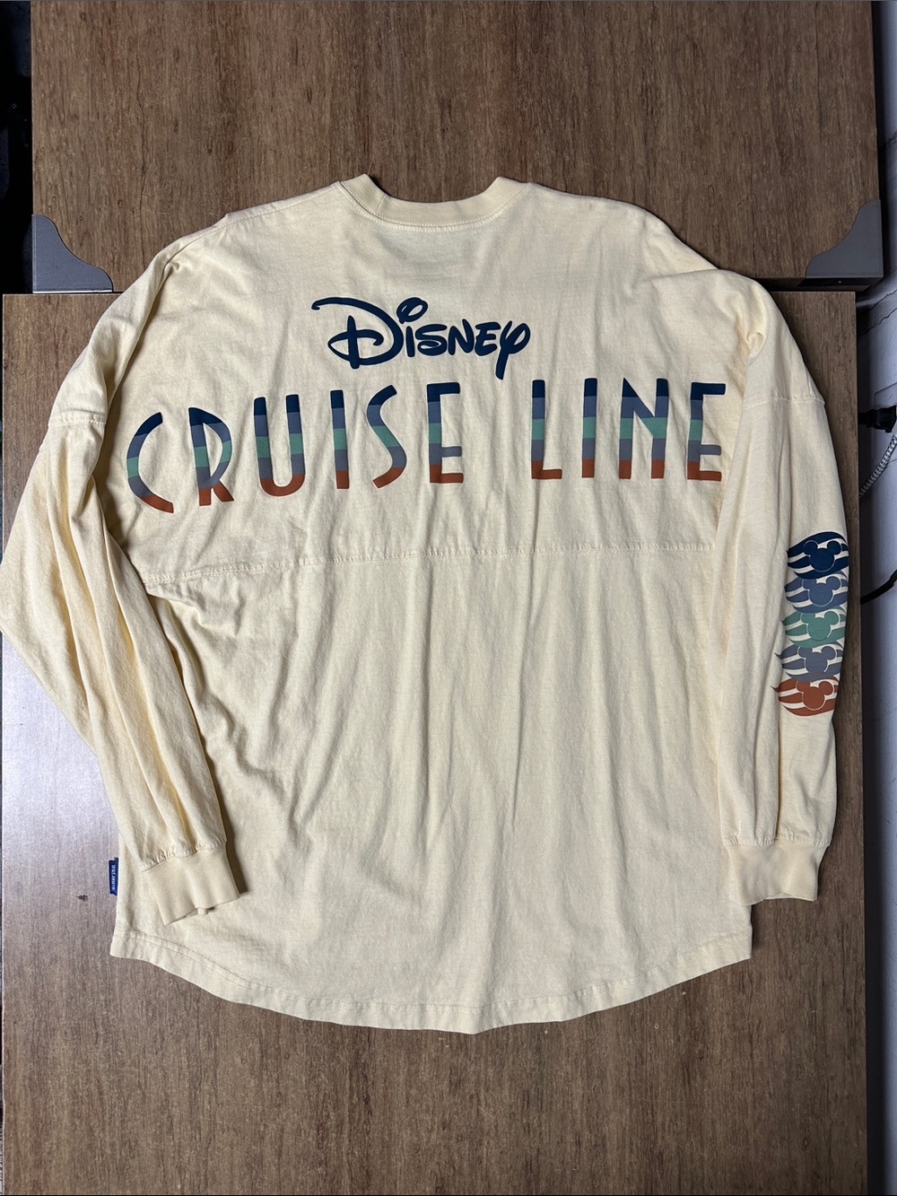 Disney cruise line great shape yellow blue stretchy cotton long sleeve tee shirt